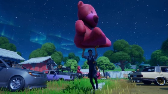 Fortnite Midas Mission Challenge: Giant pink teddy bear in Risky Reels location