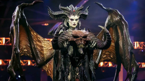Diablo 4: Lilith Premium Statue