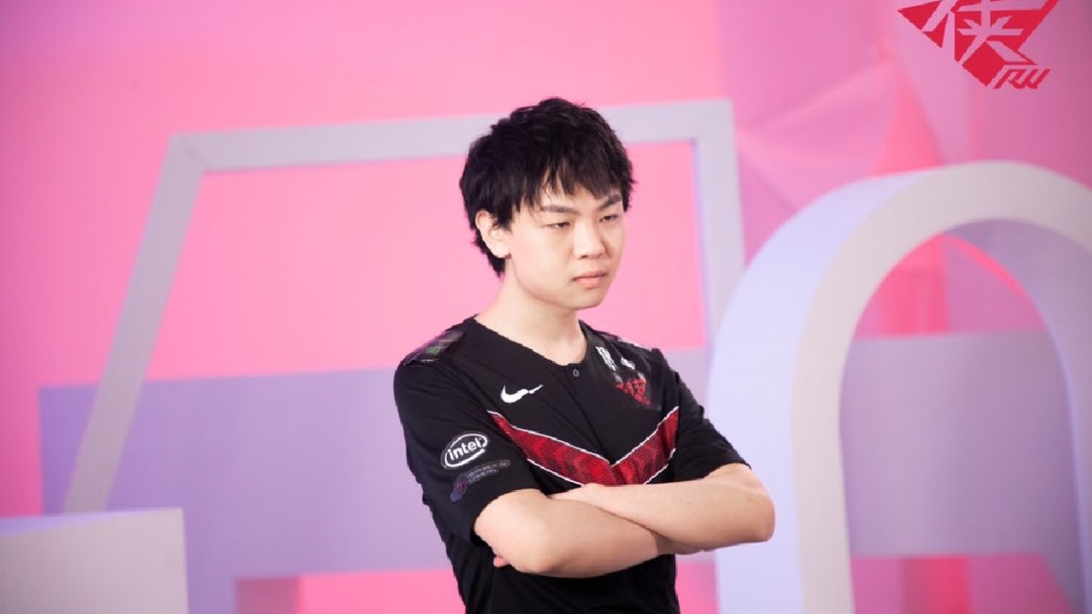 LPL: Two year suspension for WeiYan and $ 420,000 fine for Rogue ...