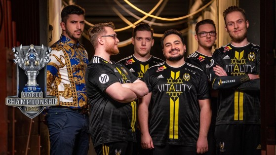 YamatoCannon, Jactroll, Attila, Jizuke, Kikis and Cabochard at Worlds 2018. - League of Legends