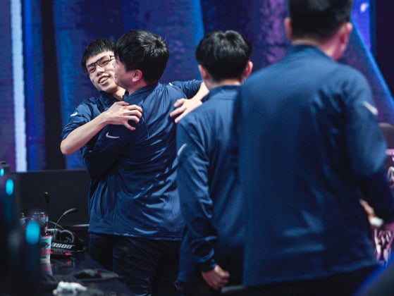 League of Legends – Worlds 2020 Play-in Stage: PSG Talon first team to qualify to group stage
