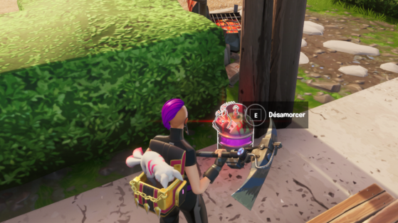 Defuse Joker gas canisters to complete a new Fortnite's challenge