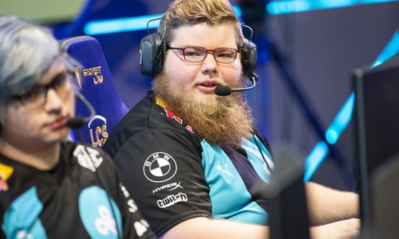 Zeyzal made his debut with Cloud9 and is one of the few members representing NA's next generation. - League of Legends